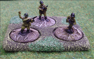 3 Figures on 20mm Round Bases