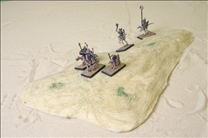 Large Triangular Hill with 28mm Figures
